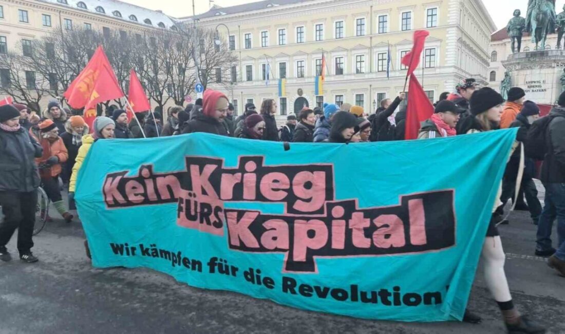 Almanya’nın Münih kentinde, ABD’nin Venezuela’ya yönelik saldırısı protesto edildi. Almanya’da