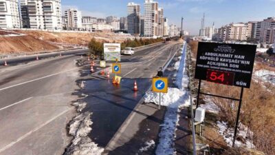 Gaziantep Büyükşehir Belediyesi tarafından yapımı sürdürülen Abdülhamit Han Köprülü Kavşağı’nda
