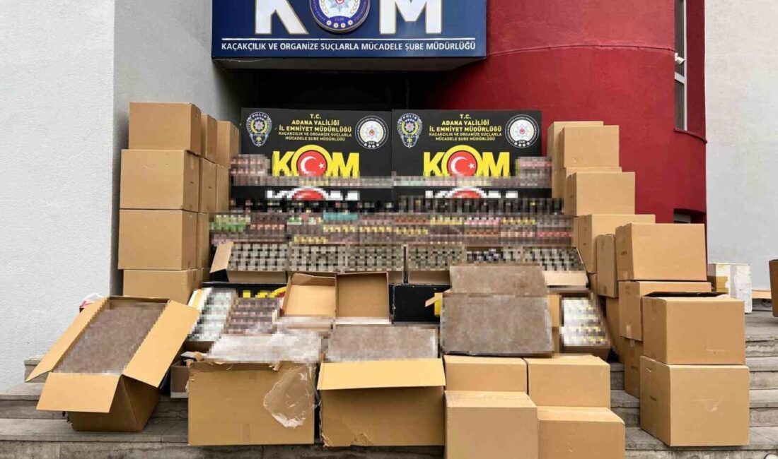 Adana’da bir depoya yapılan baskında 400 bin kaçak makaron, 300