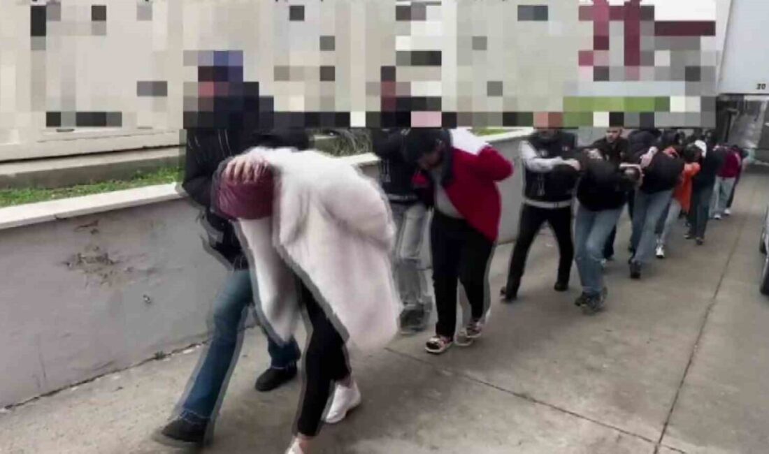 Adana’da uyuşturucu satıcılarına yönelik yapılan operasyonda 10 binden fazla sentetik