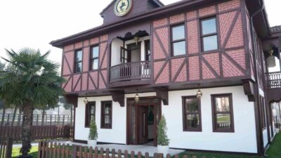 Düzce Belediye Başkanı Dr. Faruk Özlü’nün eğitim yatırımlarına verdiği büyük