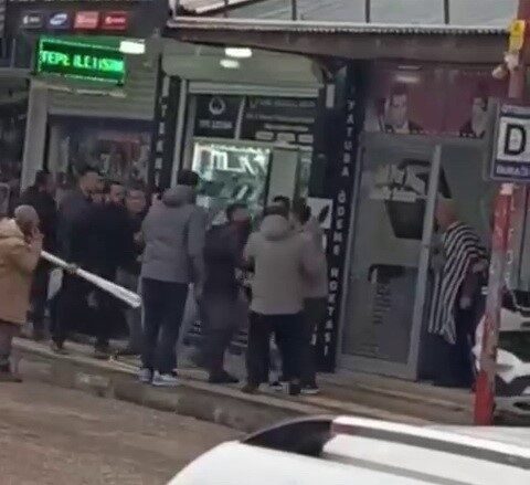 Adıyaman’ın Kahta ilçesinde iki grup arasında çıkan silahlı ve bıçaklı