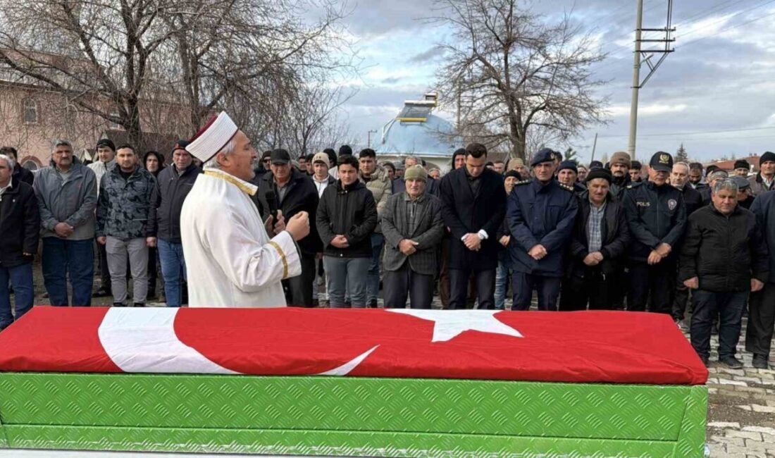 Afyonkarahisar’da 96 yaşında hayatını kaybeden Kore Gazisi Süleyman Kızgın, cenaze