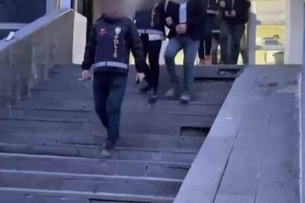 Ağrı İl Emniyet Müdürlüğü ekiplerince il genelinde yürütülen çalışmalar kapsamında,