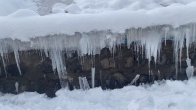 Ağrı’nın Patnos ilçesinde son günlerde dondurucu soğuğun etkisi tüm şiddetiyle