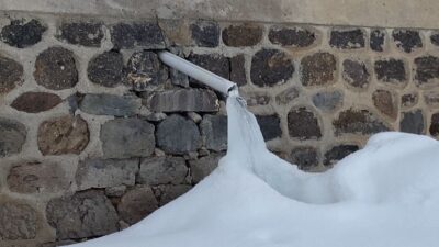 Kış mevsiminin en sert geçtiği illerinden biri olan Ağrı, dondurucu