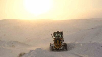 Ağrı Valiliği koordinesinde İl Özel İdaresi ekiplerince, kent genelinde etkili