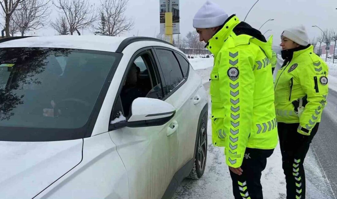 Ağrı İl Emniyet Müdürlüğü ekipleri, kış mevsiminin beraberinde getirdiği olumsuz