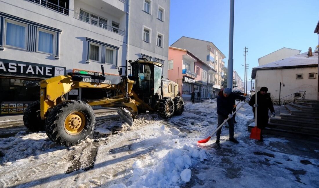 Akdağmadeni’nde gecenin ilerleyen saatlerinde başlayan ve sabah saatlerinde etkisini arttıran