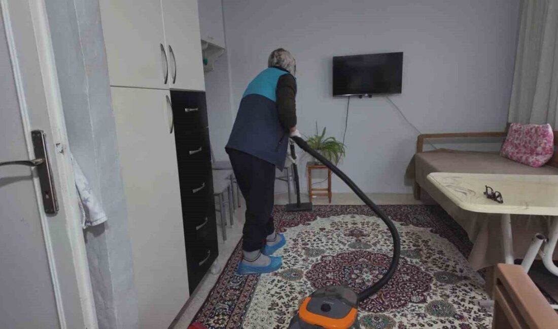 Akdeniz Belediyesi, ilçede yaşayan kimsesiz, engelli ve yaşı ilerlemiş vatandaşların