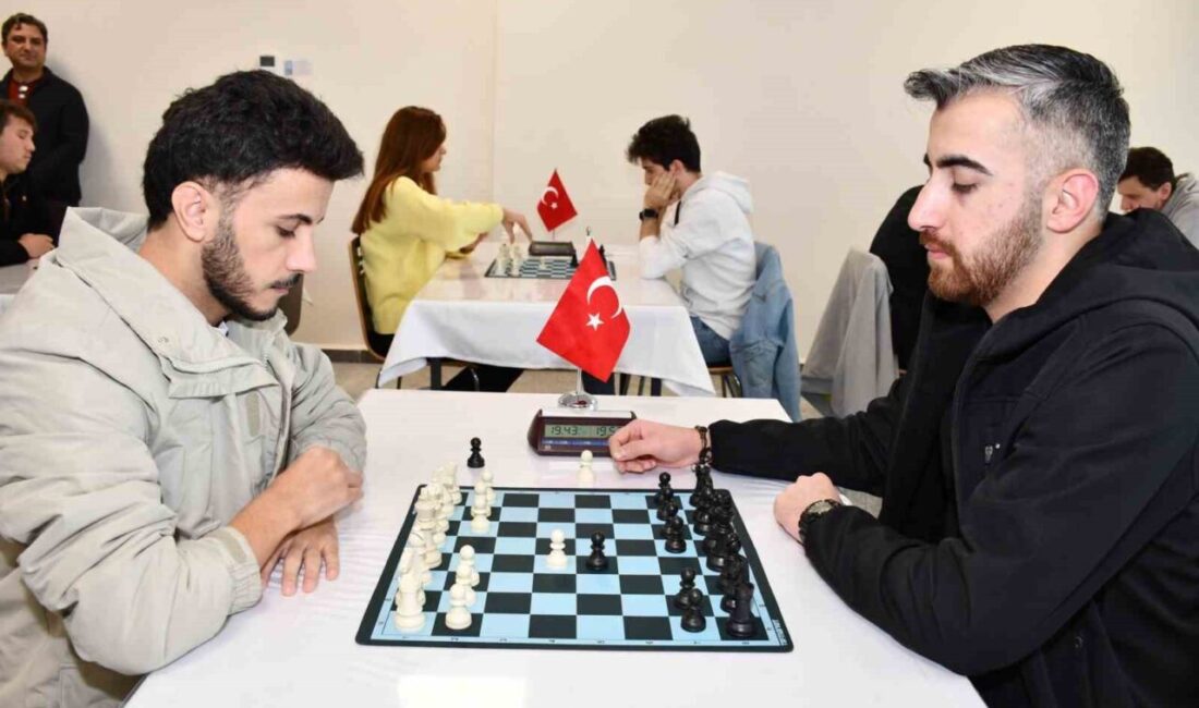 Alanya Eğitim ve Araştırma Hastanesi sağlık çalışanları arasında satranç turnuvası