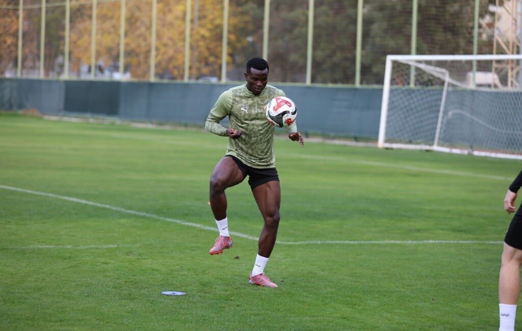 Corendon Alanyaspor Trendyol Süper Lig’in 18. haftasında sahasında oynayacağı Fenerbahçe