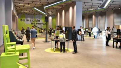 Altındağ Belediyesi Alev Alatlı Bilim Merkezi’nde sömestir yoğunluğu yaşanıyor. TÜBİTAK