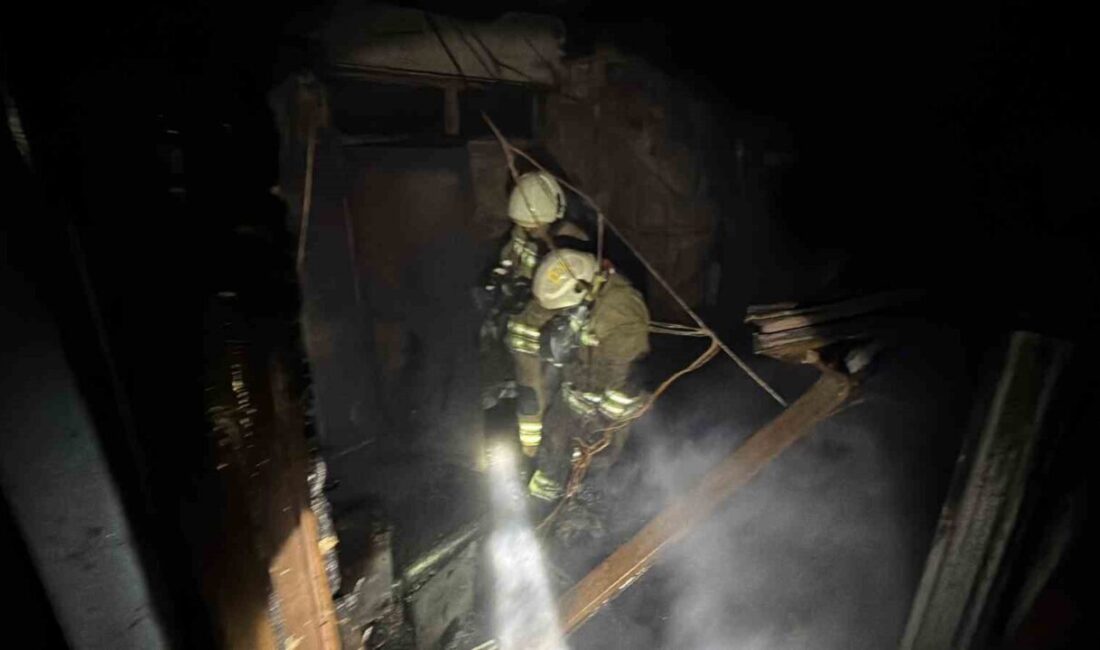 Düzce’de strafor fabrikasında çıkan yangın 2.5 saatlik çalışma ile söndürülürken,