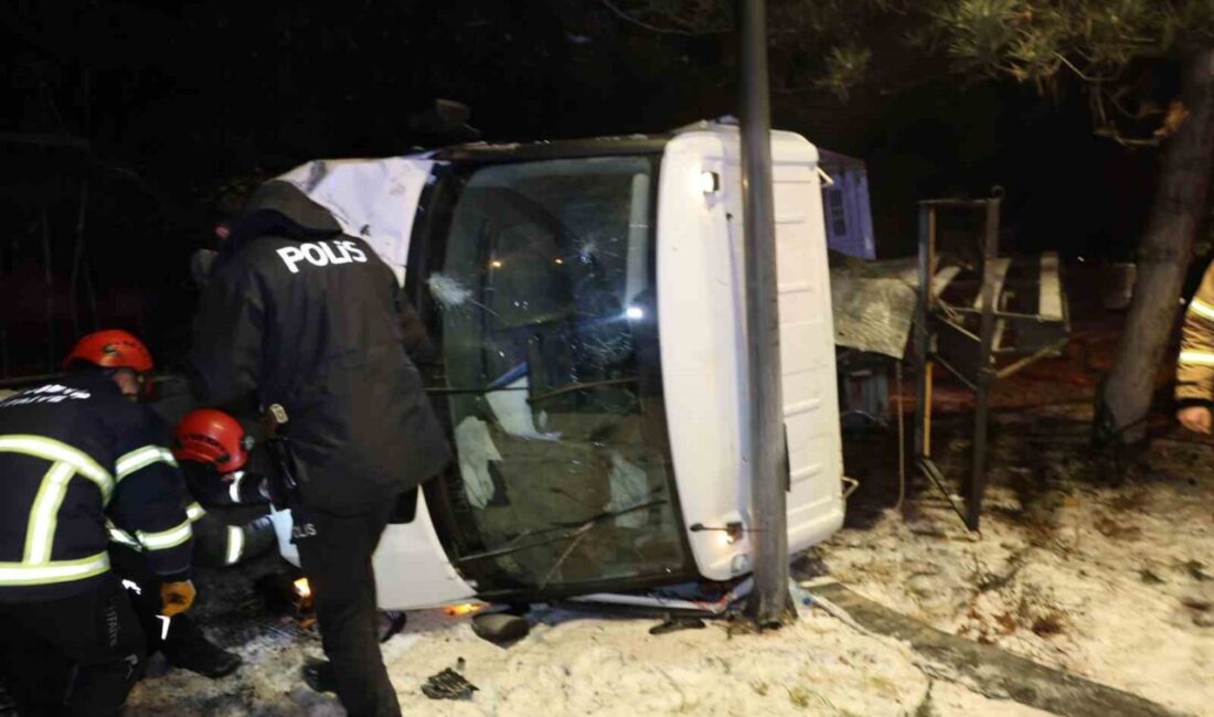 Nevşehir’de otomobil ile kamyonetin çarpıştığı kazada 4 kişi yaralandı. Kaza