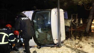 Nevşehir’de otomobil ile kamyonetin çarpıştığı kazada 4 kişi yaralandı. Kaza