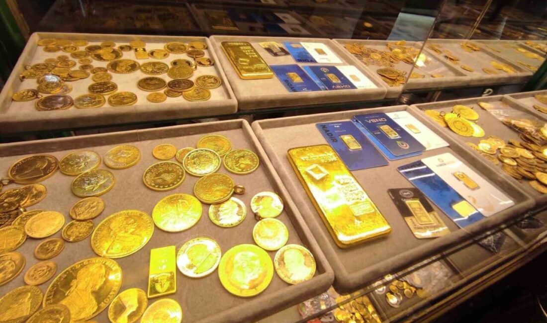 Altının ons fiyatı yeni rekorla birlikte 5 bin dolara yaklaşarak