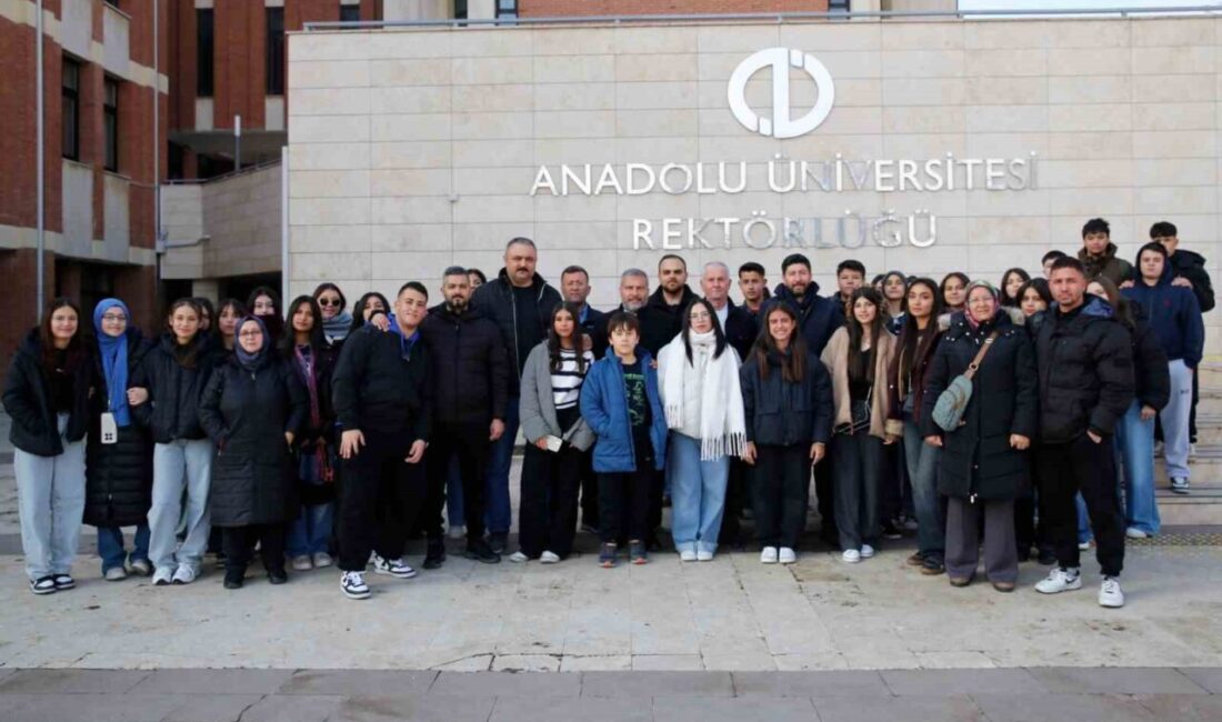 Geçen yıl Anadolu Üniversitesi’ni ziyaret eden yaklaşık 27 bin lise