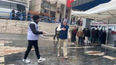 TCK 158 Mağdurları Platformu üyeleri, Ankara’da basın açıklaması yaptı. Platform