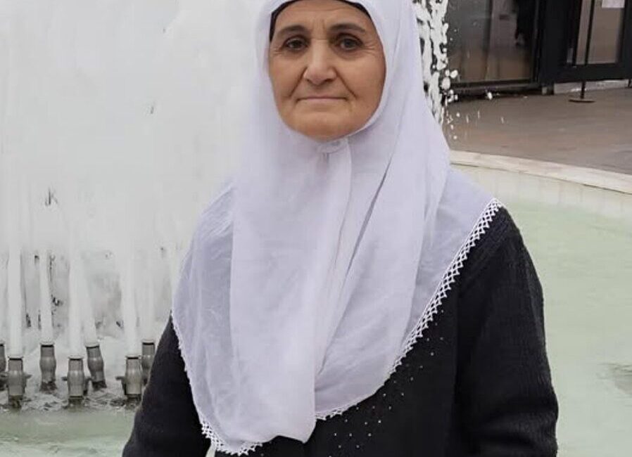 Mardin’in Kızıltepe ilçesinde kalp krizinden hayatını kaybeden oğlunun acısına dayanamayan