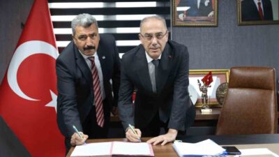 Antakya Belediye Başkanı İbrahim Naci Yapar, Memur-Sen’e bağlı Bem-Bir-Sen ile