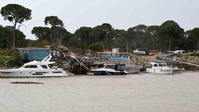 Antalya’nın Aksu ilçesine bağlı Kumköy ve Kundu mahallelerini ziyaret eden