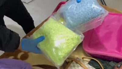 Antalya’da gerçekleştirilen operasyonlarda 15 bin uyuşturucu hap ele geçirildi, olaya