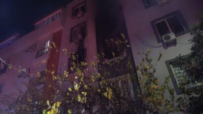 Antalya’nın Kepez ilçesinde 5 katlı bir apartmanın 2’nci katında çıkan