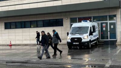 Antalya’nın Manavgat ilçesinde evinde silahla vurulmuş halde ölü bulunan şahsın