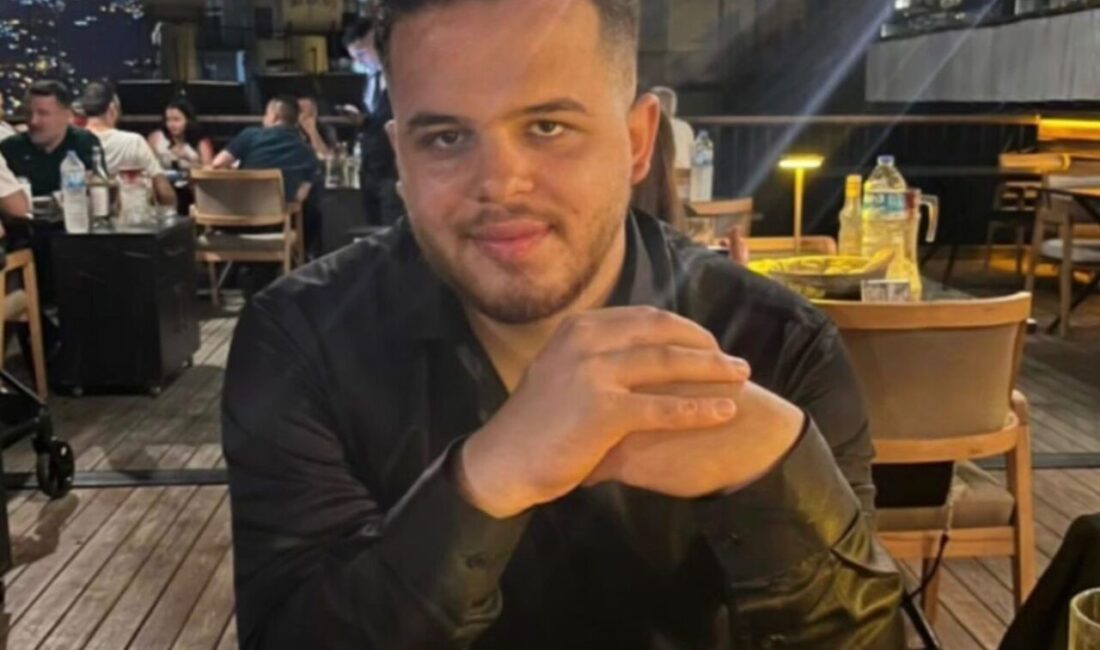 Antalya’nın Alanya ilçesinde motosiklet ile kamyonetin çarpışması sonucu meydana gelen