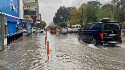 Meteoroloji 4. Bölge Müdürlüğünün sarı kod uyarısının ardından Antalya’da etkili