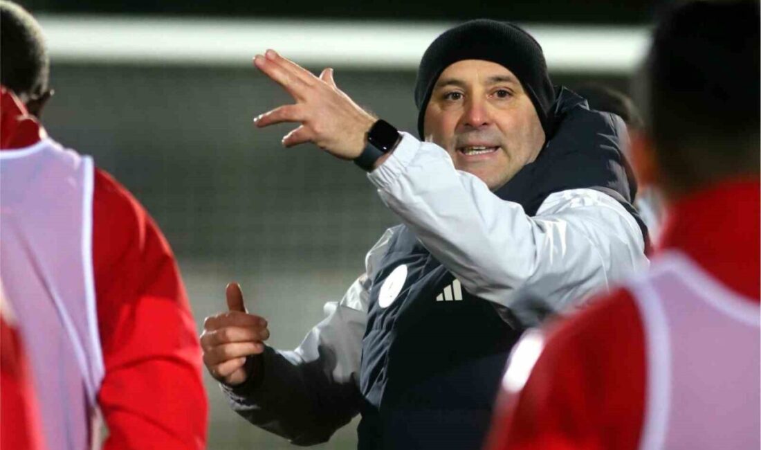 Antalyaspor, yeni teknik direktörü Sami Uğurlu yönetiminde yaptığı yeni yılın