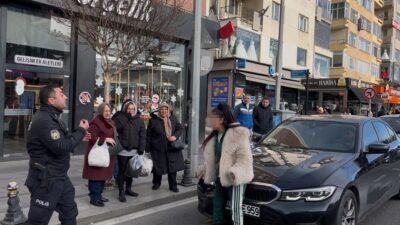 Tekirdağ Çorlu’da trafikte seyreden araçların önüne atlayarak, çevreye rahatsızlık veren