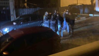 İstanbul’un Arnavutköy ilçesinde bir otomobilde başından tek kurşunla vurulmuş halde