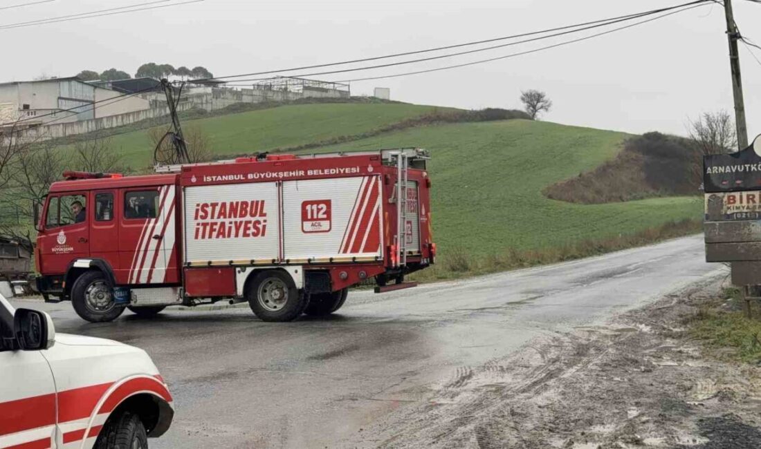 İstanbul’un Arnavutköy ilçesinde gece saatlerinde meydana gelen kazada, bir otomobil