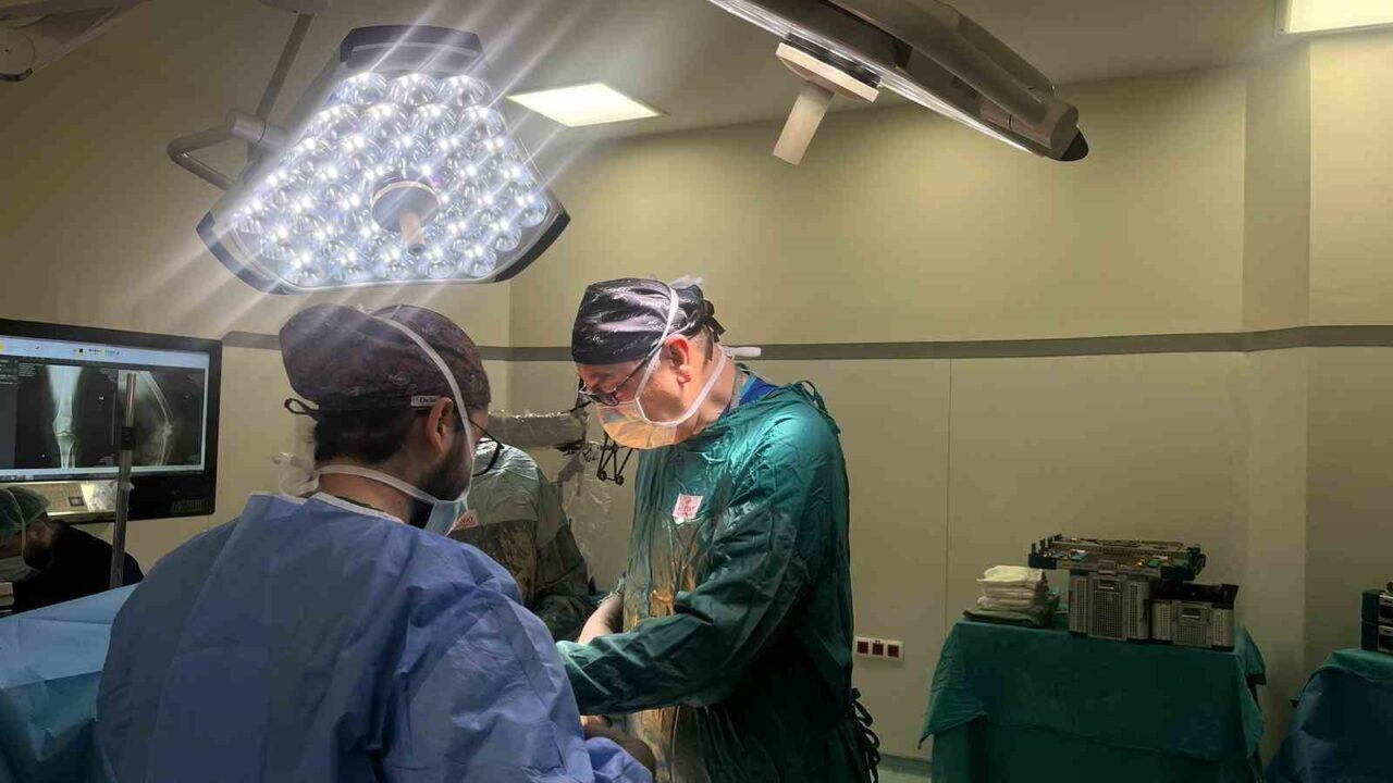 Omuz ağrıları, hareket kısıtlılığı ve günlük yaşam kalitesinde belirgin düşüşe