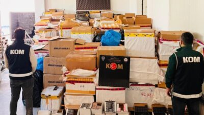 Artvin’de polis ekiplerince durdurulan bir tırda yapılan aramada, yaklaşık 300