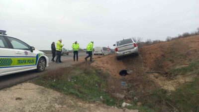 Edirne’nin Uzunköprü ile Keşan ilçeleri arasındaki kara yolda sabah erken