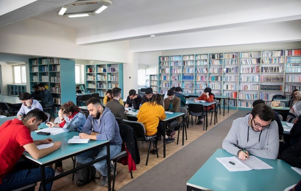 Atatürk Üniversitesi, başarılı lisans öğrencilerini akademik kariyer süreçlerine erkenden dahil