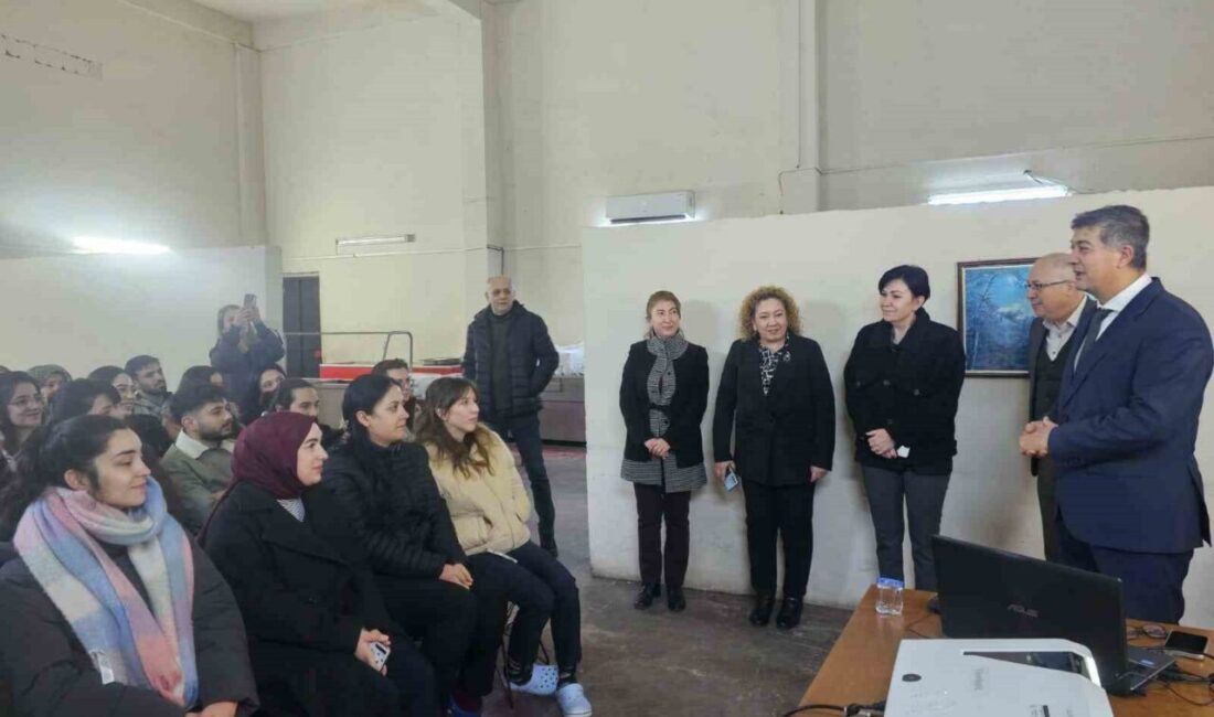 Aydın Atatürk Devlet Hastanesi’nde göreve yeni başlayan sağlık personeline yönelik