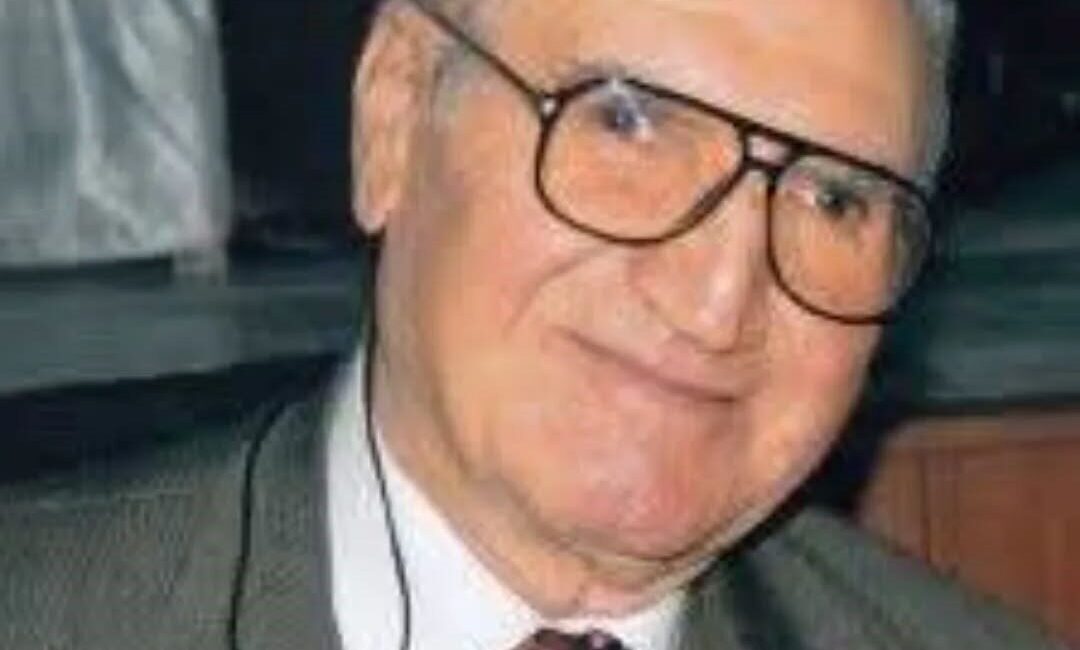 Aydın İl Milli Eğitim eski müdürlerinden eğitimci Erdoğan Şimşek hayatını