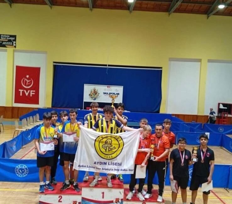 Okul Sporları kapsamında düzenlenen Masa Tenisi İl Müsabakalarında Aydın Lisesi