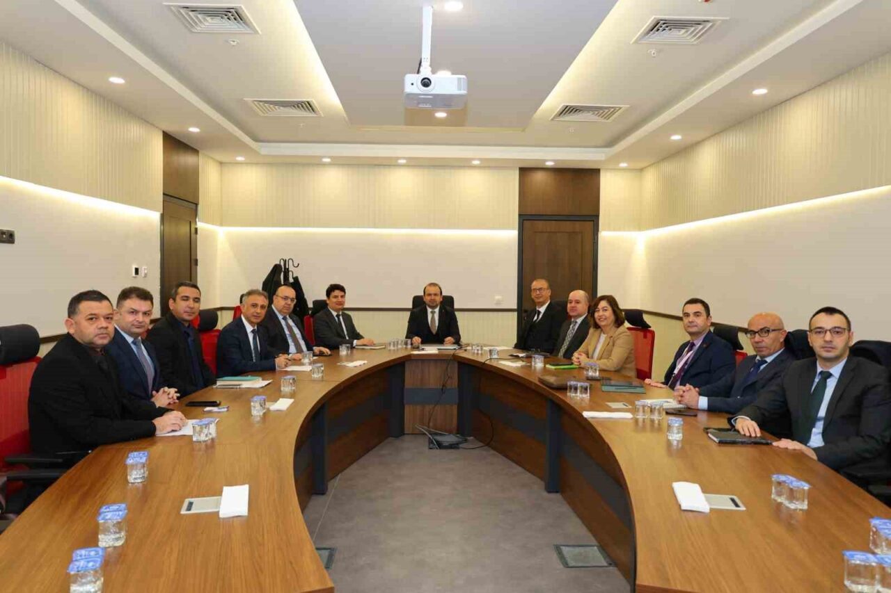 Aydın Şehir Hastanesi’nde 2026 yılının ilk yarı değerlendirme toplantısı gerçekleştirildi.