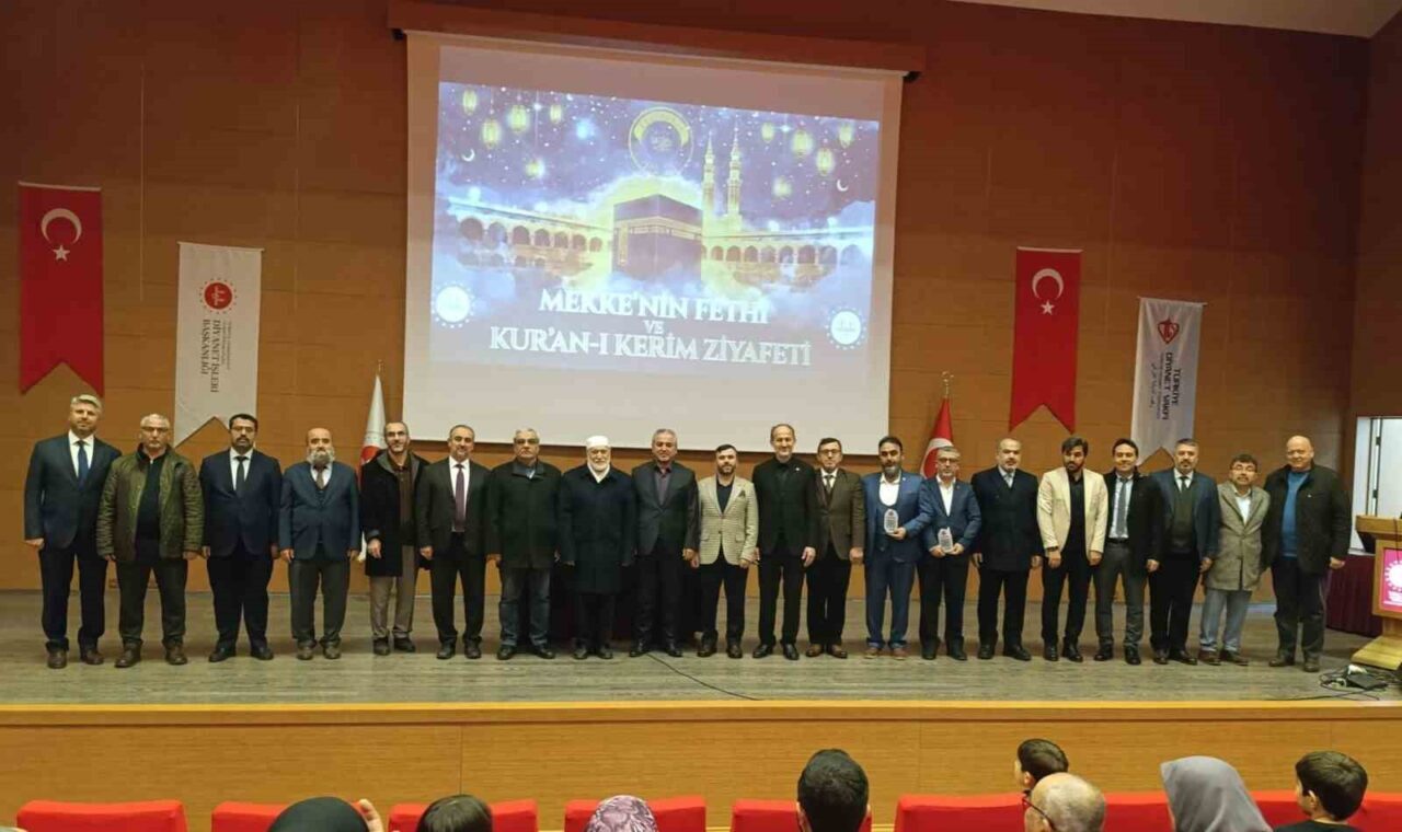 Aydın’ın Efeler ilçesinde ’Hz. Peygamberin doğumunun 1500. yılında, Mekke’nin Fethi