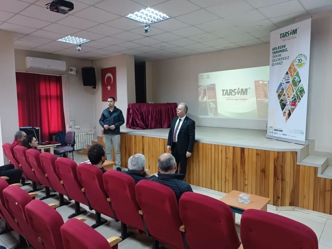 Aydın’ın Karacasu ve Yenipazar ilçesindeki üreticilere Tarım Sigortaları Havuzu’nun (TARSİM)