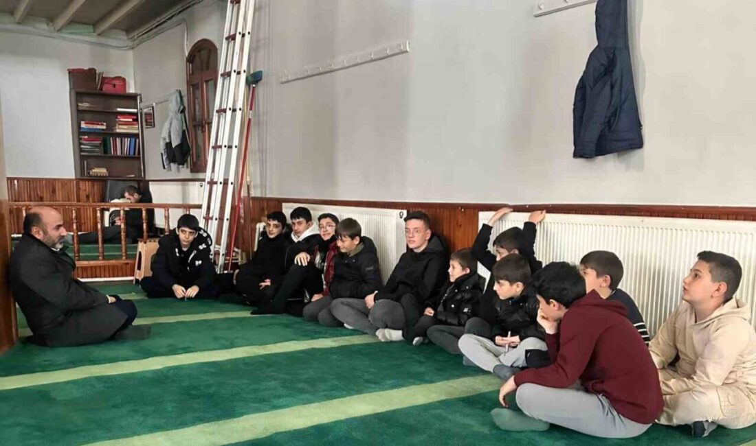 Aydıntepe İlçe Müftülüğü tarafından sömestir tatilindeki ortaokul öğrencilerine yönelik ’Gençliğe