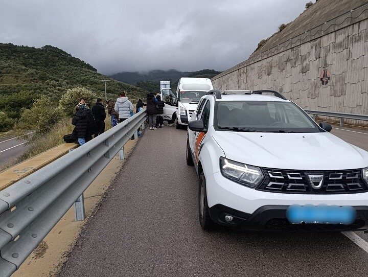 Çanakkale’nin Ayvacık ilçesinde Sahil Güvenlik ve jandarma ekipleri tarafından 12’si