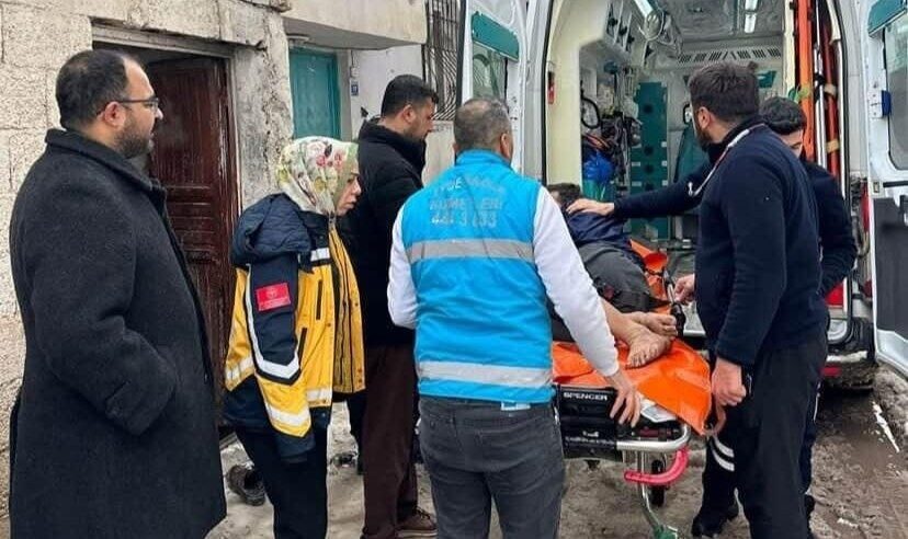 Şanlıurfa’nın Suruç ilçesinde psikolojik rahatsızlığı nedeniyle Alzheimer hastası kaynanası ve