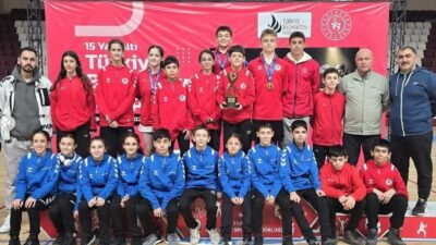 Erzincanlı badmintoncular, Hatay’da düzenlenen 15 Yaş Altı Türkiye Badminton Şampiyonası’ndan