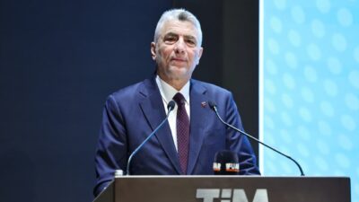 Ticaret Bakanı Ömer Bolat, ‘‘İhracatçı sayımız 160 bine ulaştı. 282